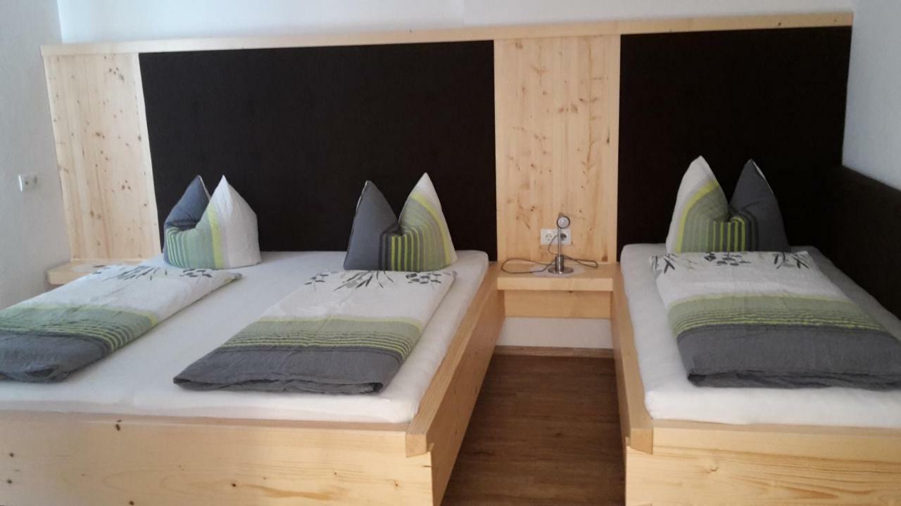 Ferienwohnung Tobias Zell am Ziller Esterno foto